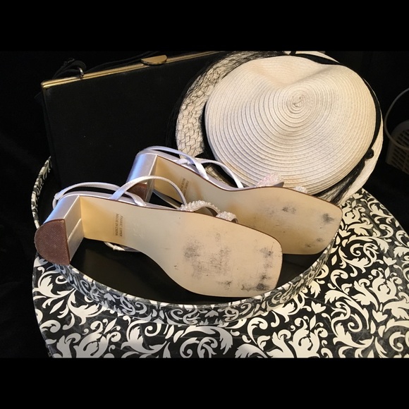 Creamy white heels with beading. Size 6 1/2 - Picture 5 of 5